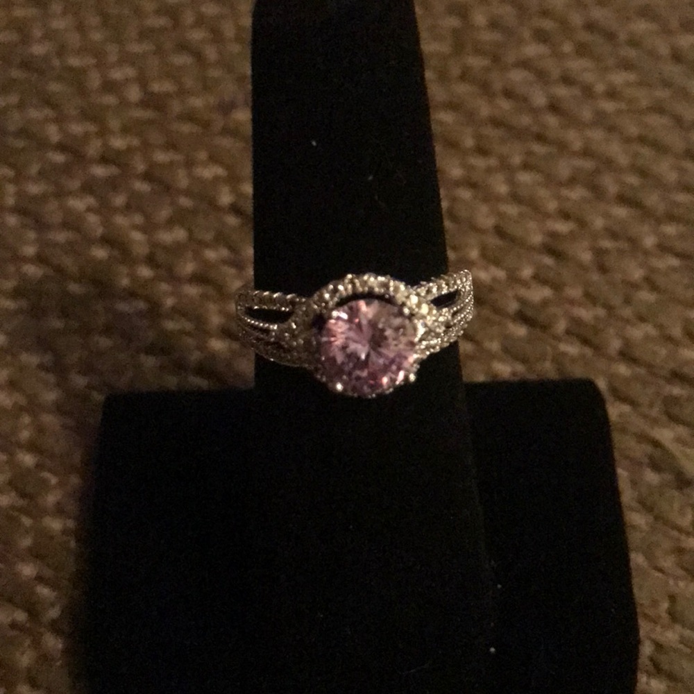 Jewel Scent Stone Ring